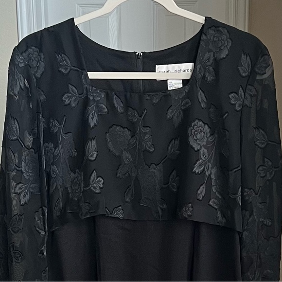 Sarah Richards Dress - Picture 3 of 5